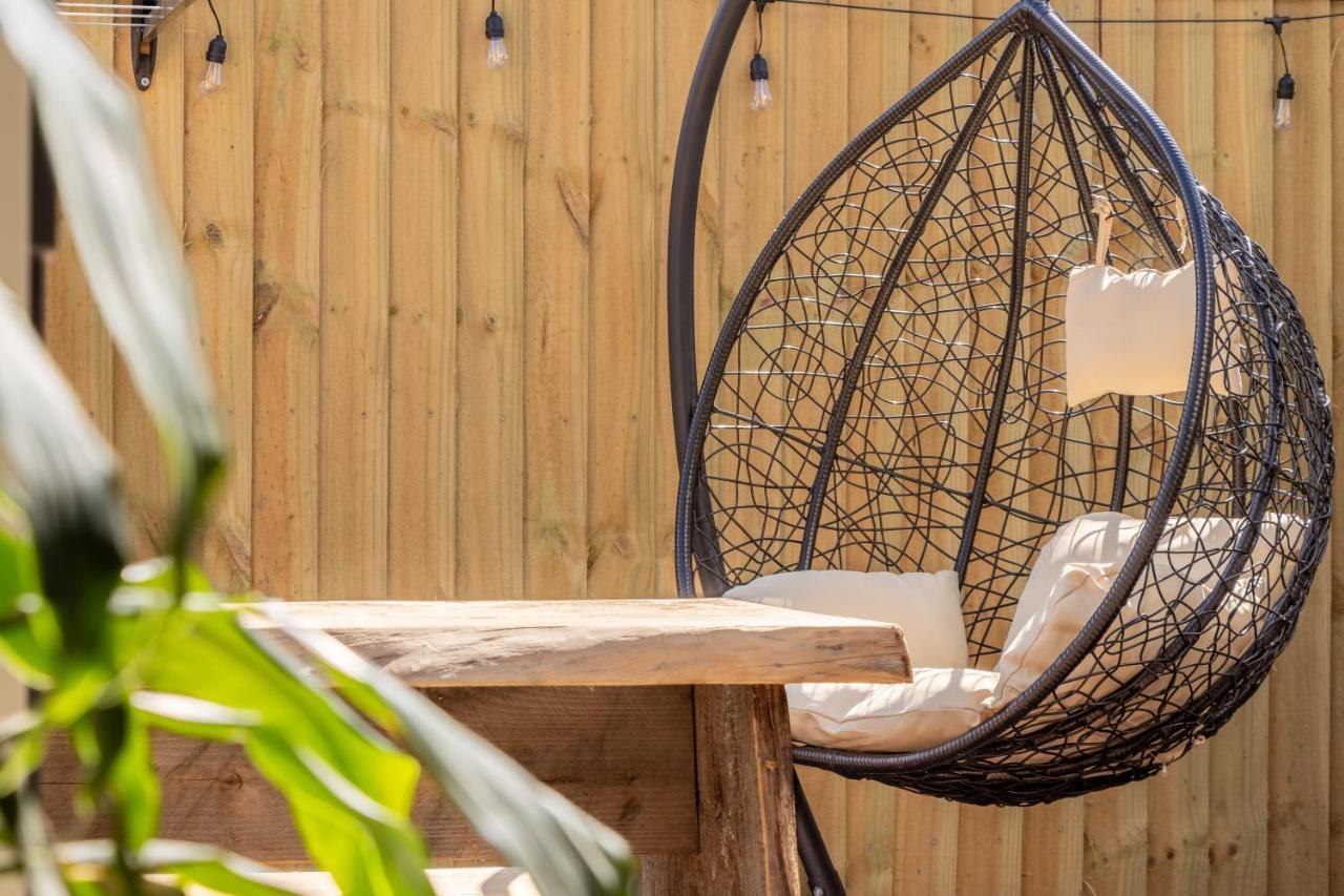 Cozy Retreat With Hot Tub Apartman Christchurch Kültér fotó